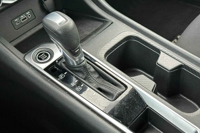 Used 2021 Nissan Sentra SV w/ Trunk Package image 18