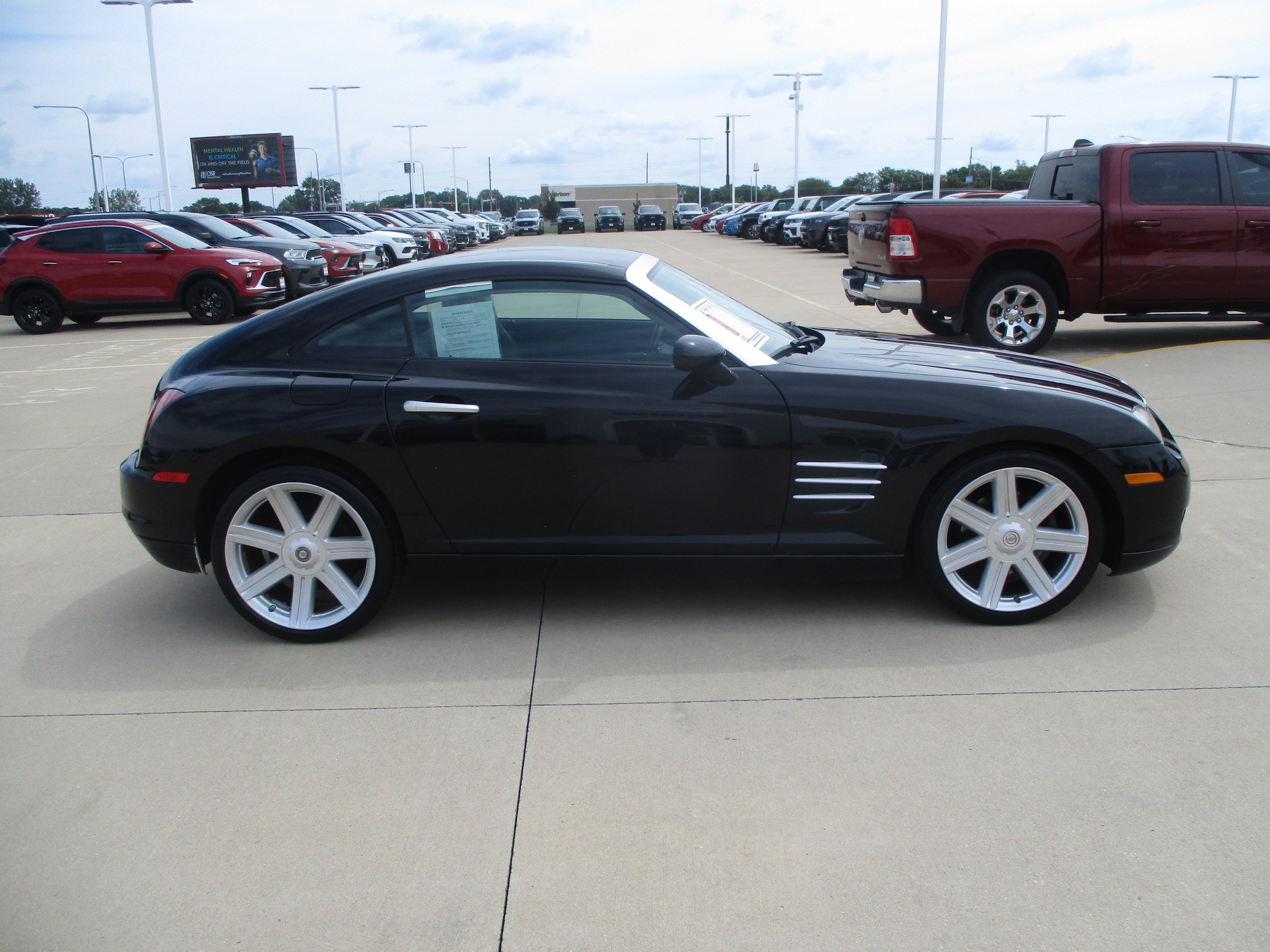 Used 2005 Chrysler Crossfire Limited RWD image 6