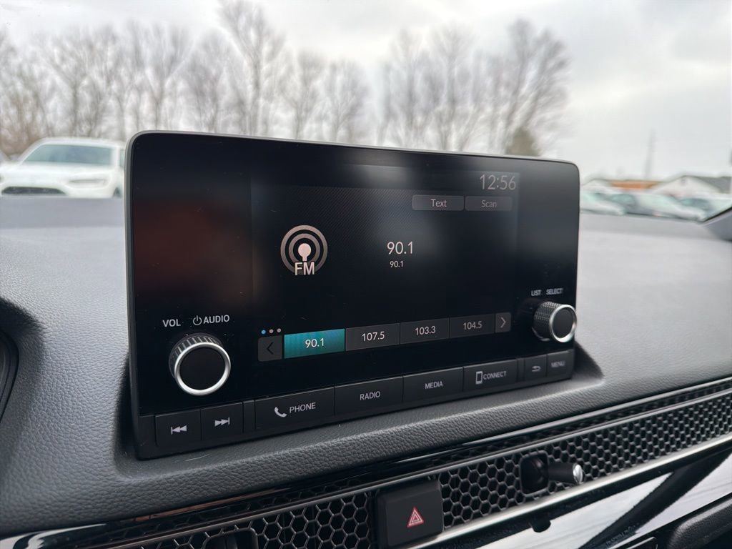 Used 2023 Honda Civic Sport image 28