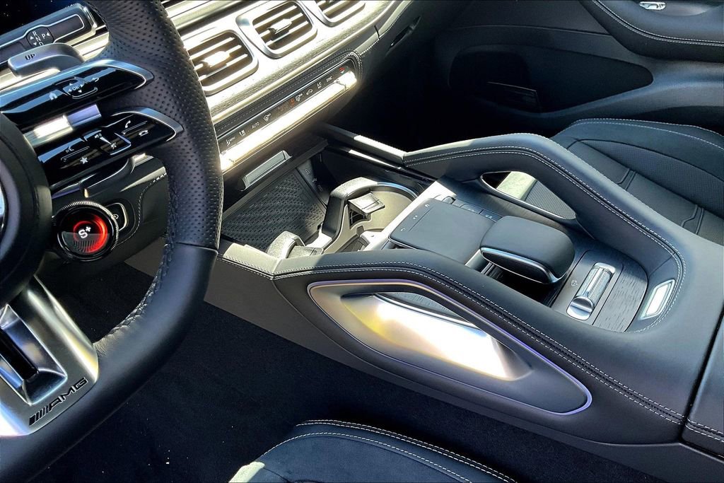 New 2026 Mercedes-Benz GLS 63 AMG 4MATIC image 8
