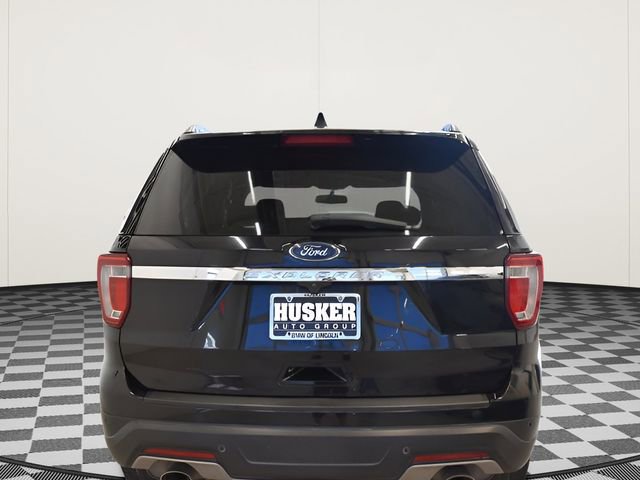 Used 2018 Ford Explorer XLT AWD/4WD image 10