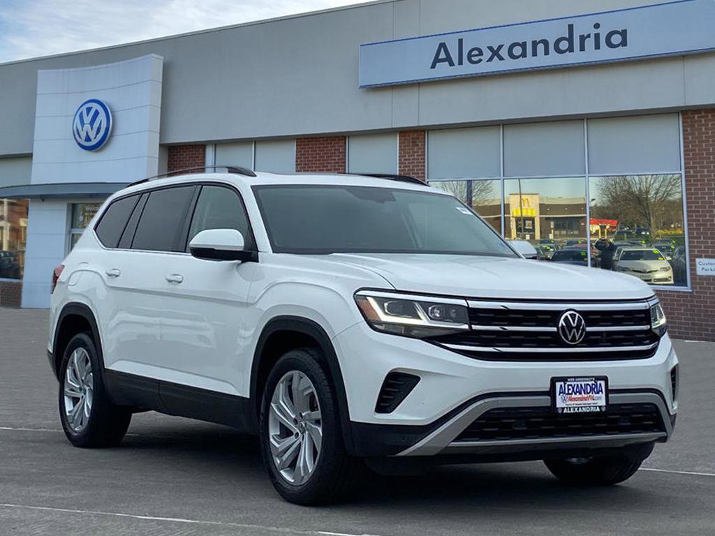 Used 2022 Volkswagen Atlas SE w/ Panoramic Sunroof Package