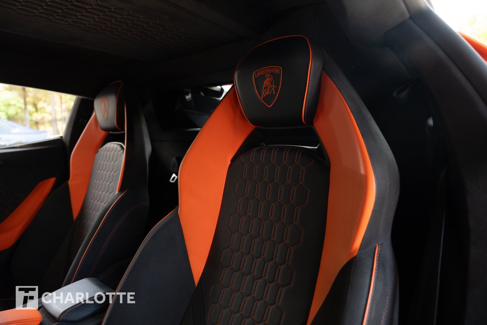 Used 2024 Lamborghini Revuelto AWD/4WD image 19