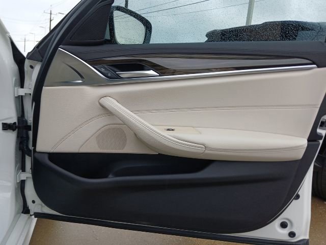 Used 2018 BMW 530i RWD image 14