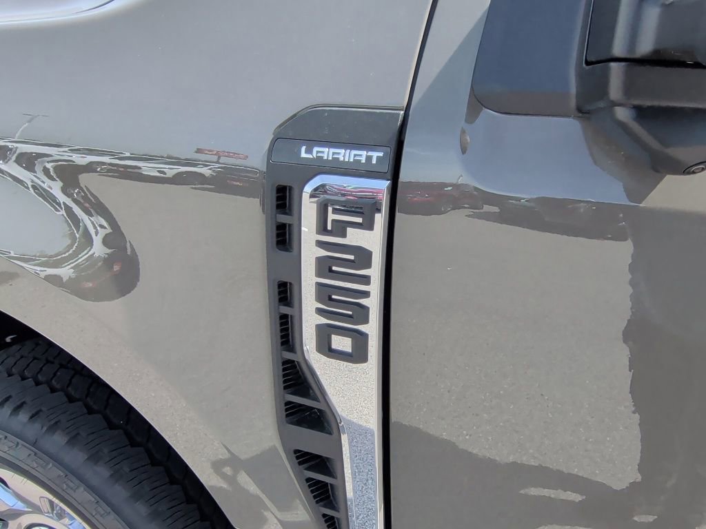 New 2026 Ford F250 Lariat w/ Chrome Package image 47