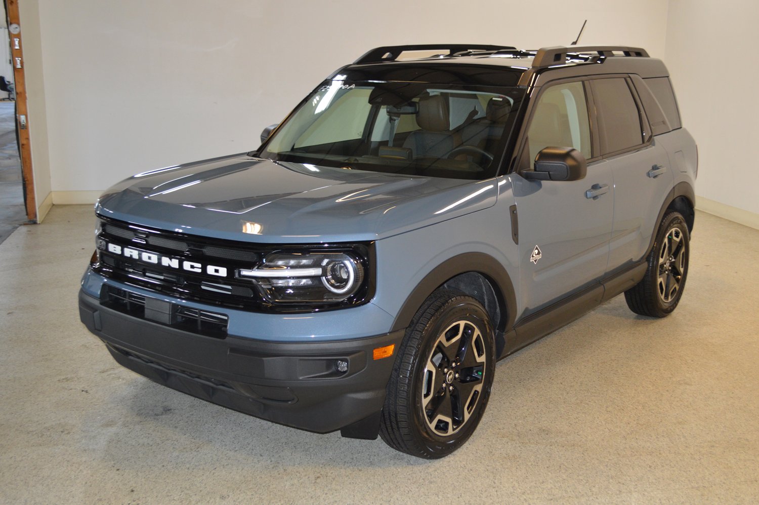 Used 2024 Ford Bronco Sport Outer Banks w/ Tech Package image 7