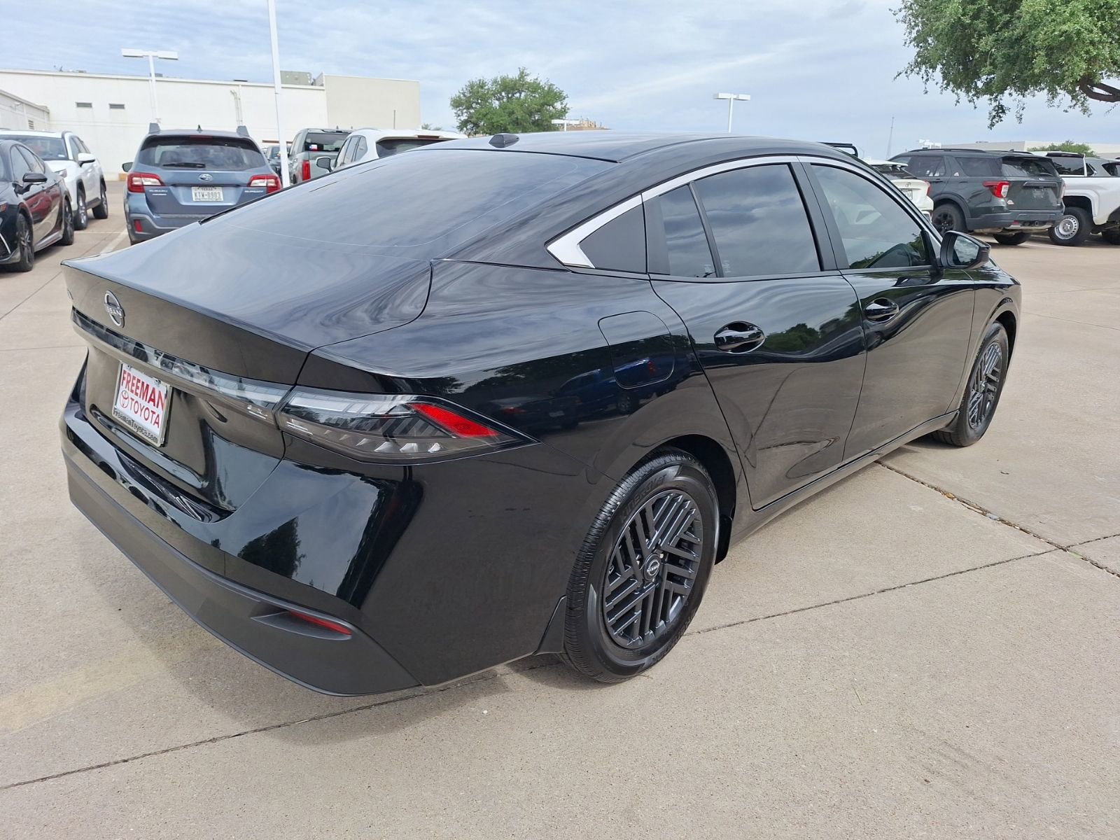 Used 2026 Nissan Sentra SV w/ Floor Mat Package FWD image 6