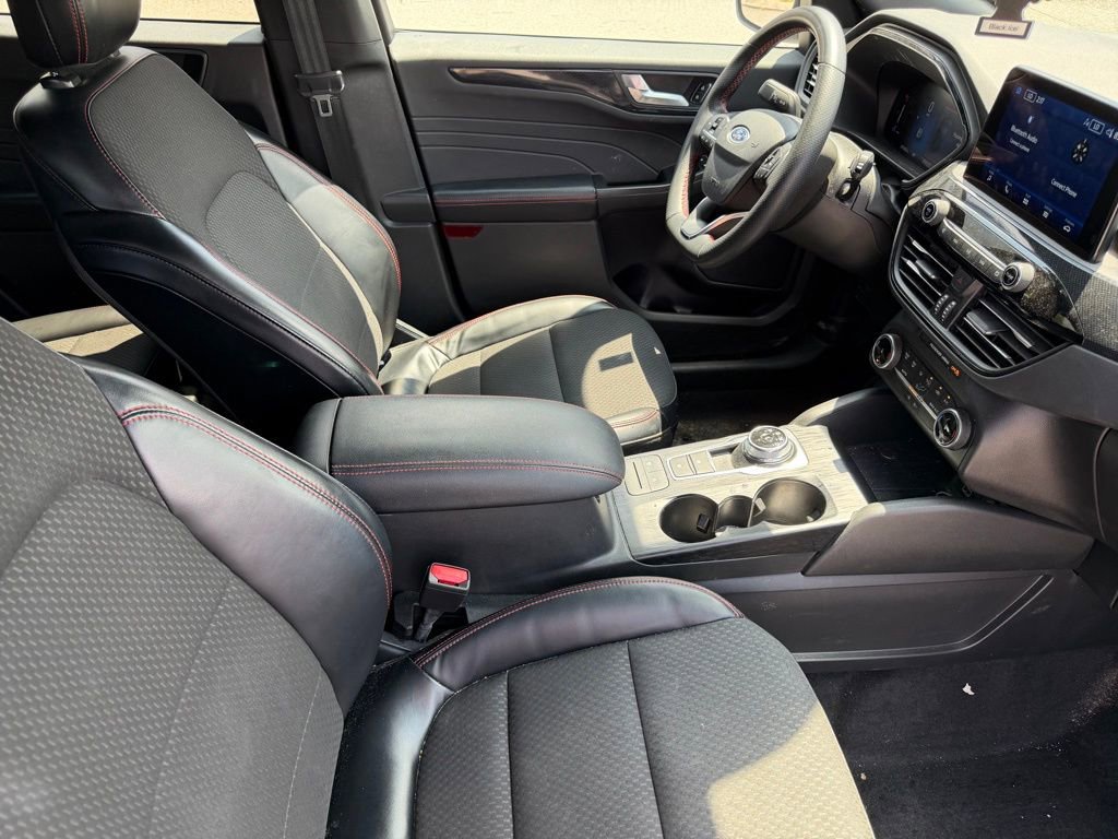 Used 2024 Ford Escape ST-Line FWD image 17