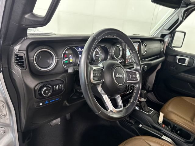 Used 2022 Jeep Wrangler Unlimited Sahara image 13