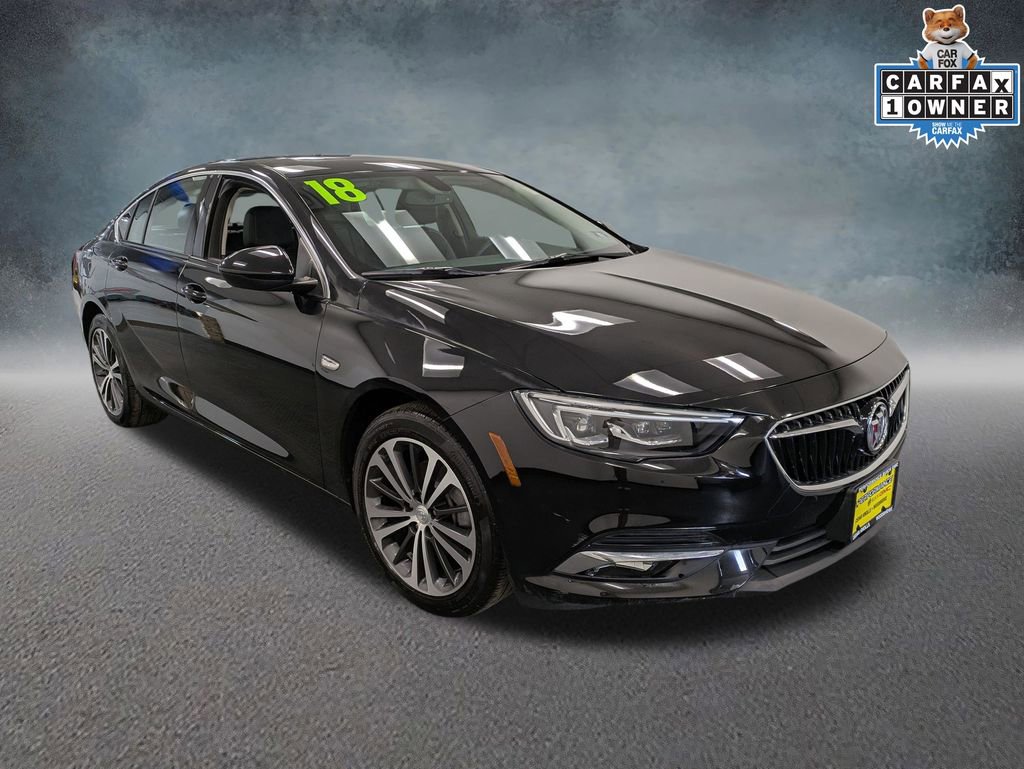 Used 2018 Buick Regal Essence w/ Driver Confidence Package #1 image 3