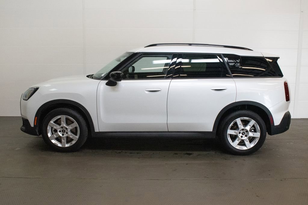 Used 2025 MINI Cooper Countryman S w/ Comfort Package Max image 7