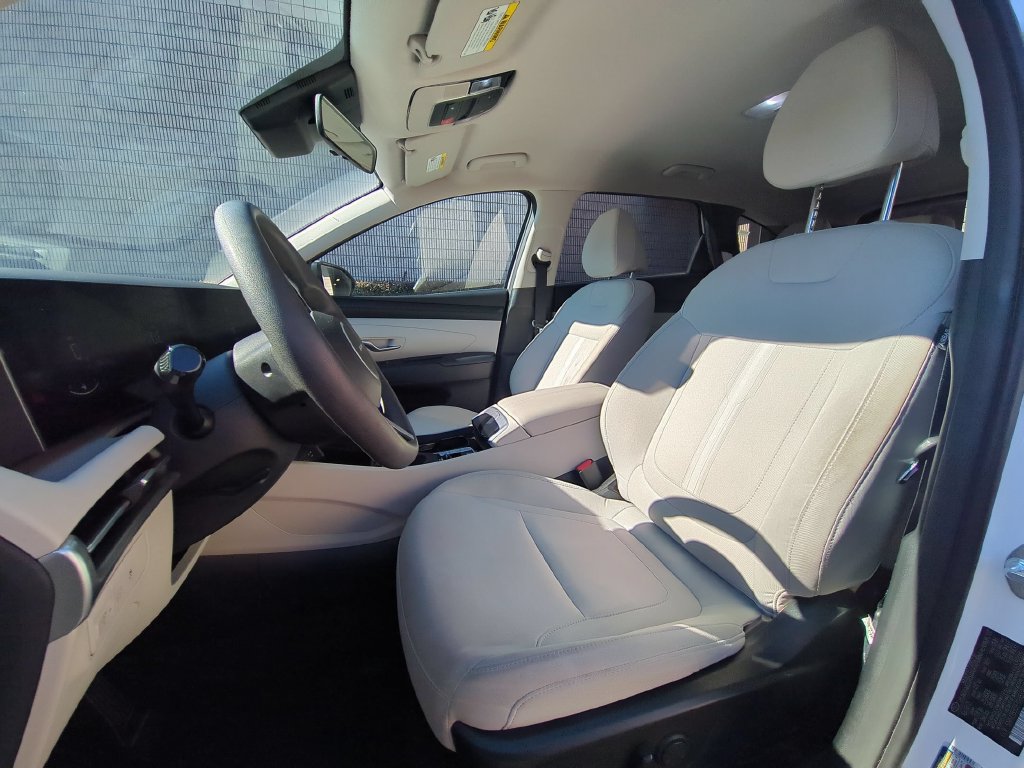 Used 2025 Hyundai Tucson SEL FWD image 24