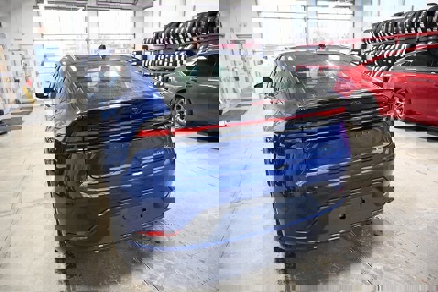 New 2026 Toyota Prius LE image 7