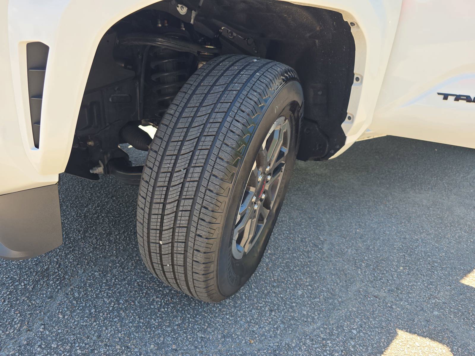 Used 2025 Toyota Tacoma TRD Sport RWD image 33