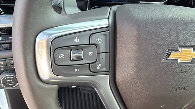 New 2026 Chevrolet Silverado 1500 LTZ w/ LTZ Premium Package AWD/4WD image 17