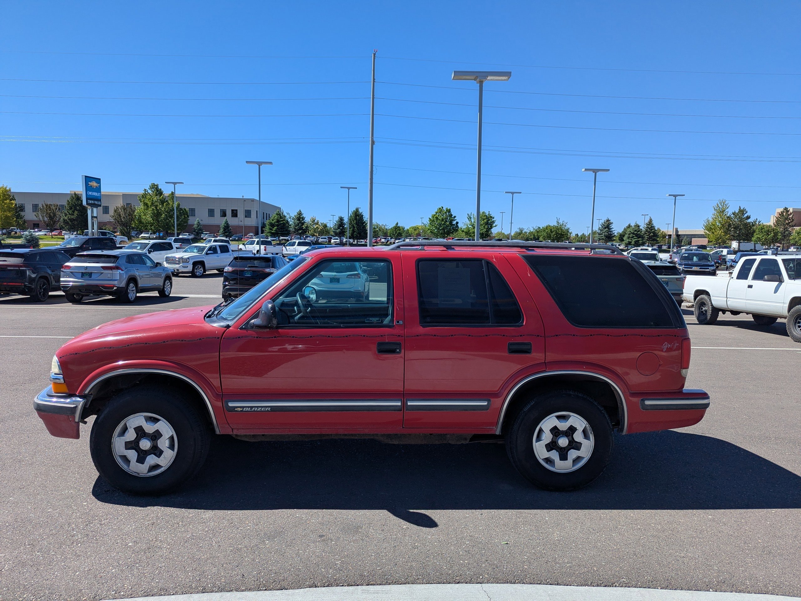 Used 1998 Chevrolet Blazer LS w/ Preferred Equipment Group AWD/4WD image 9