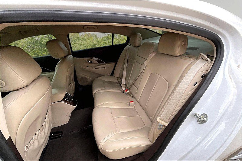 Used 2016 Buick LaCrosse Leather FWD image 21