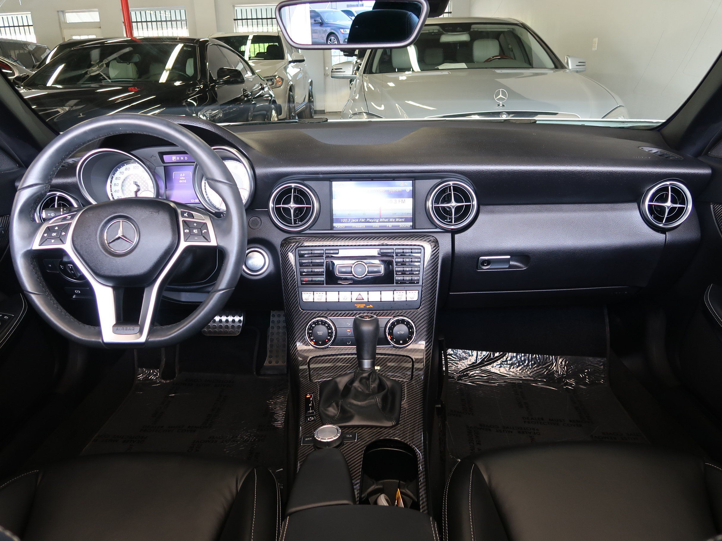Used 2015 Mercedes-Benz SLK 250 image 15