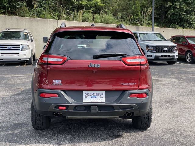 Used 2017 Jeep Cherokee Trailhawk AWD/4WD image 30