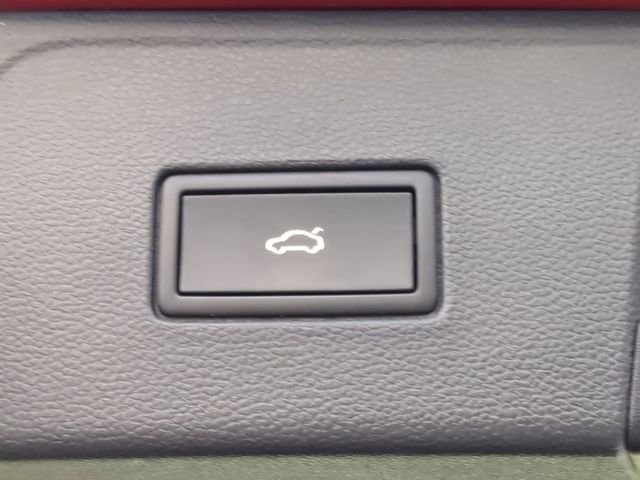 Certified 2022 Volkswagen Atlas SE w/ Panoramic Sunroof Package image 10