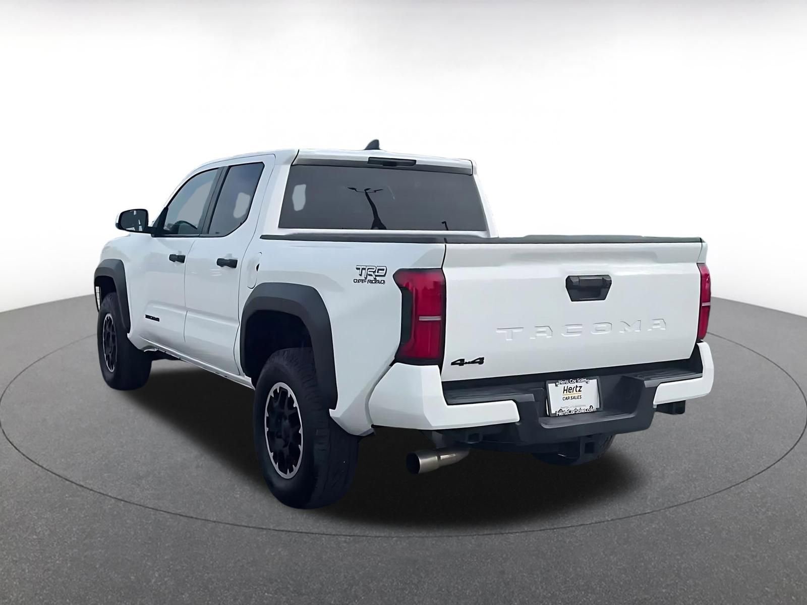 Used 2024 Toyota Tacoma TRD Off-Road AWD/4WD image 11
