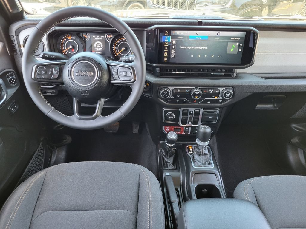 Used 2025 Jeep Wrangler Unlimited Sport AWD/4WD image 4