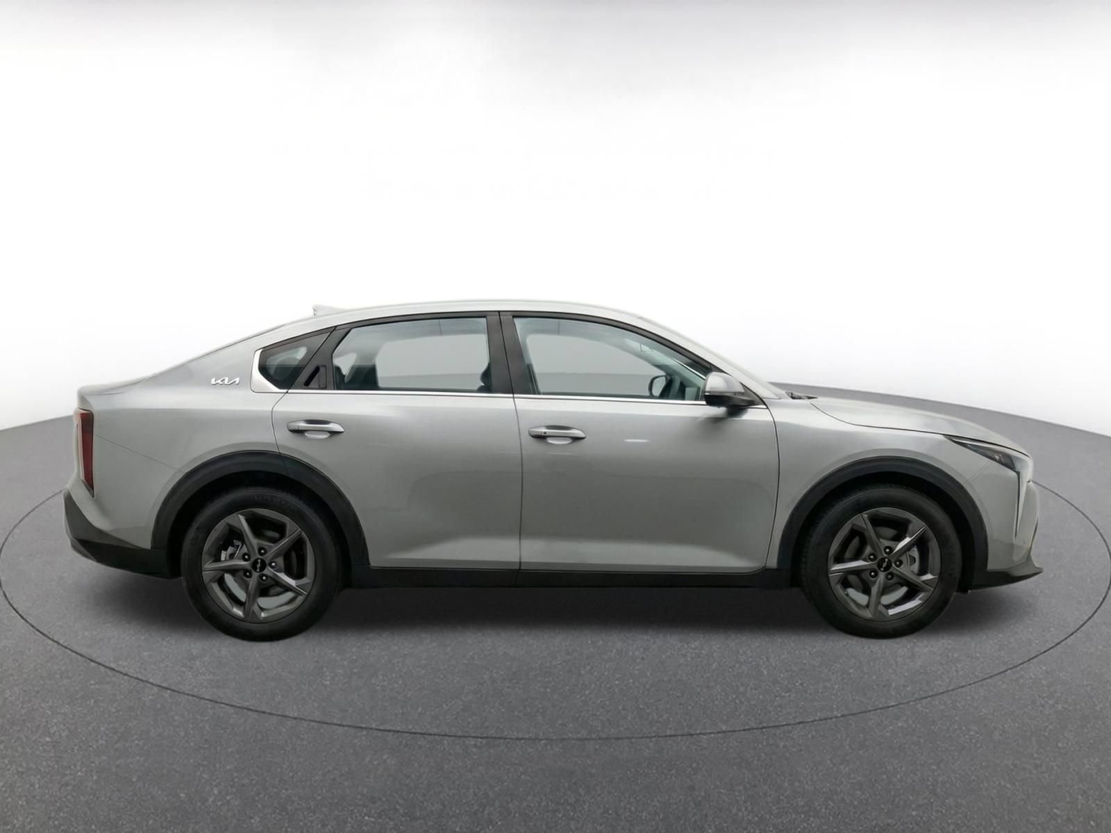 Used 2026 Kia K4 FWD image 10