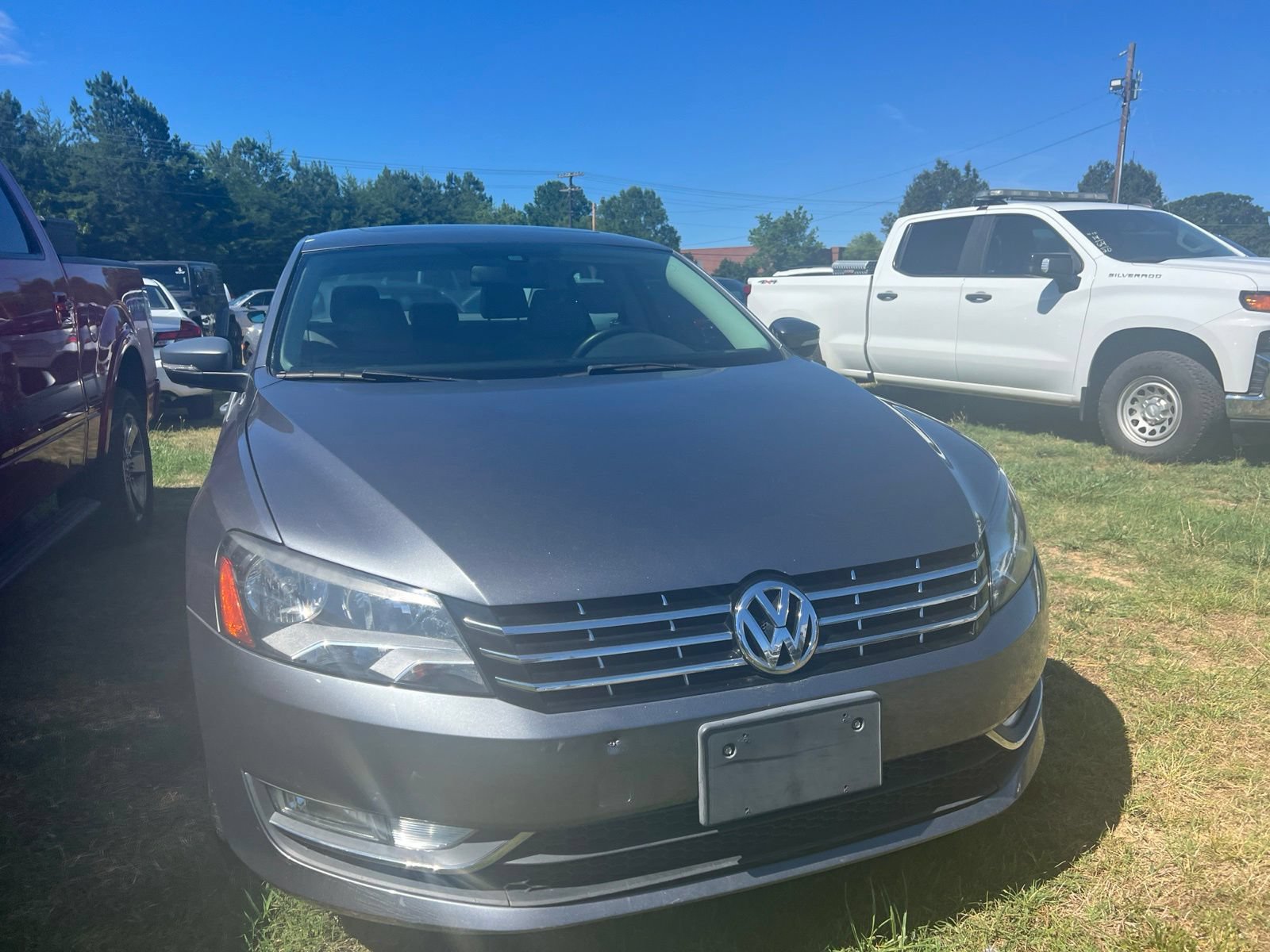Used 2015 Volkswagen Passat TDI SEL Premium FWD image 8