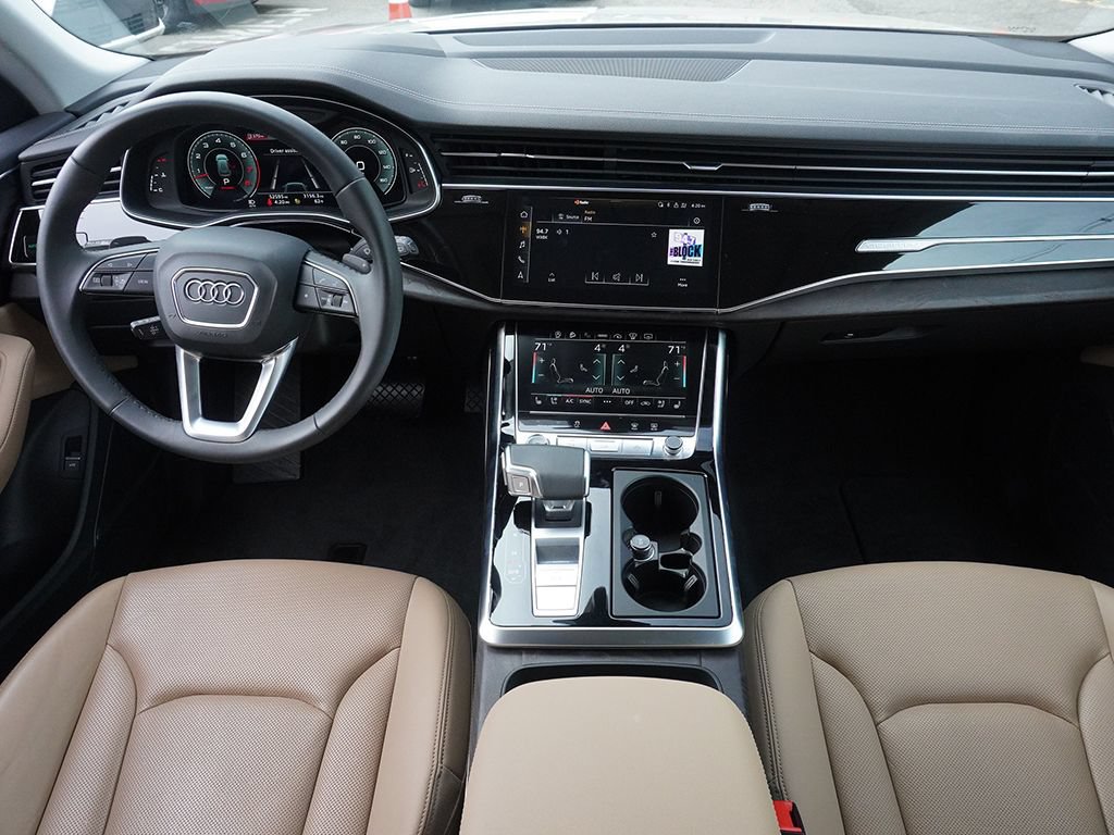 Used 2023 Audi Q8 Prestige AWD/4WD image 40