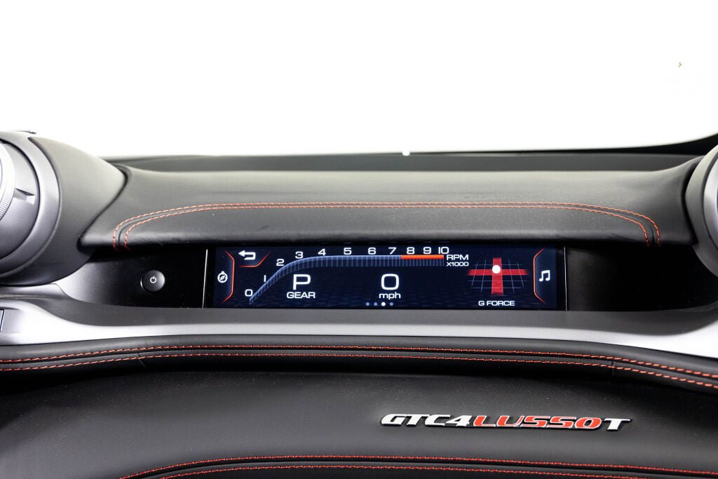 Certified 2019 Ferrari GTC4Lusso T RWD image 46