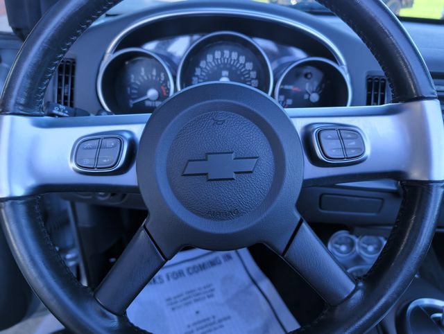 Used 2004 Chevrolet SSR w/ Preferred Equipment Group RWD image 15