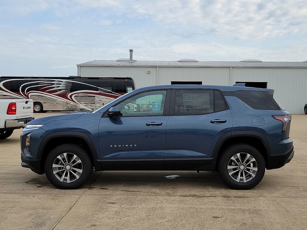 New 2026 Chevrolet Equinox LT w/ Convenience Package II image 3