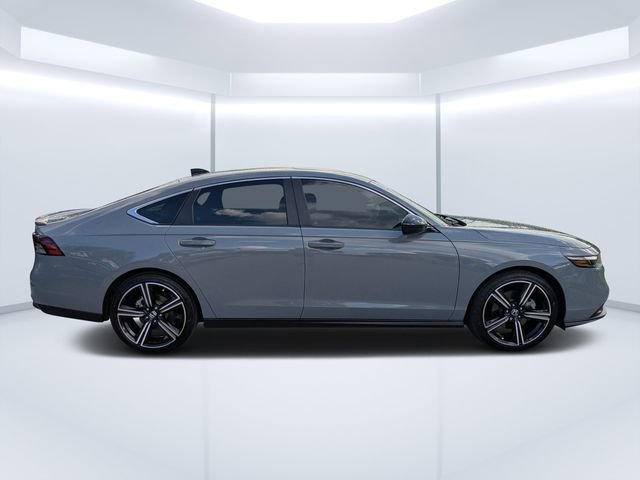 Used 2024 Honda Accord Sport image 2