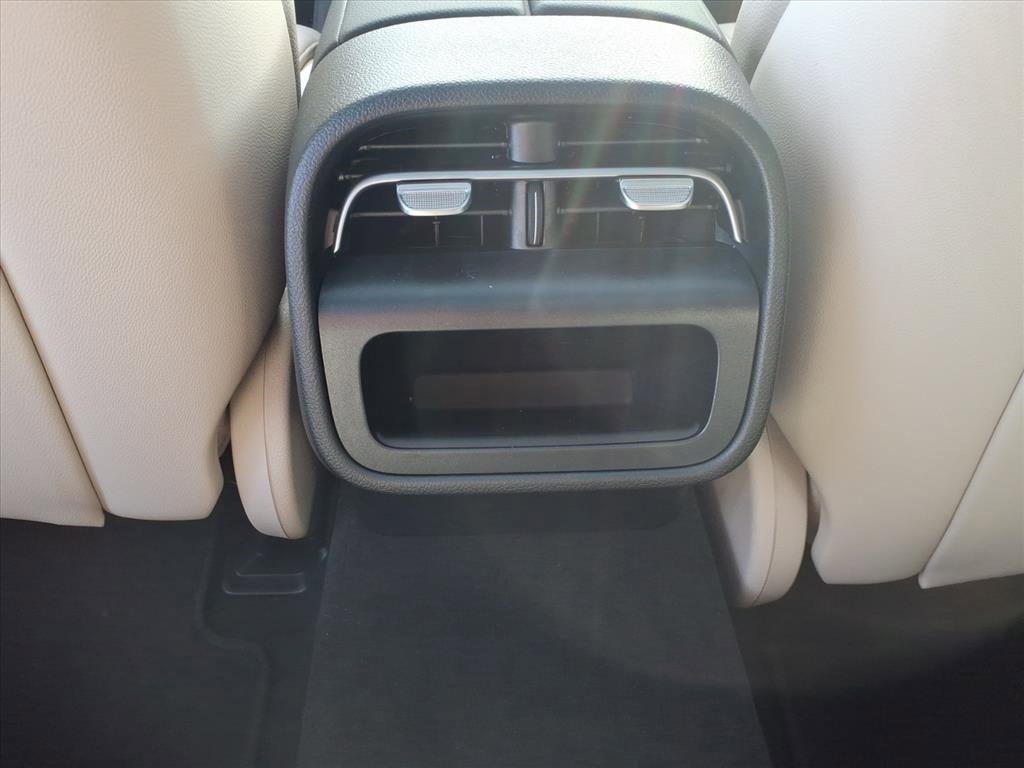 New 2026 Mercedes-Benz E 350 4MATIC Sedan image 20