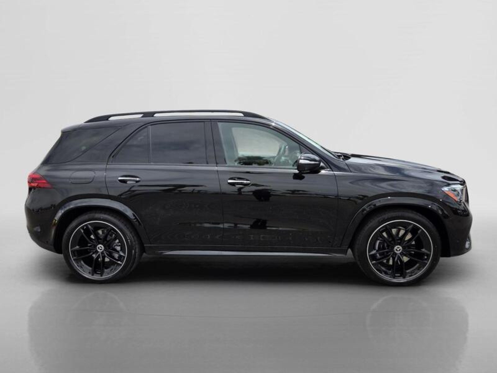 New 2026 Mercedes-Benz GLE 580 4MATIC image 6