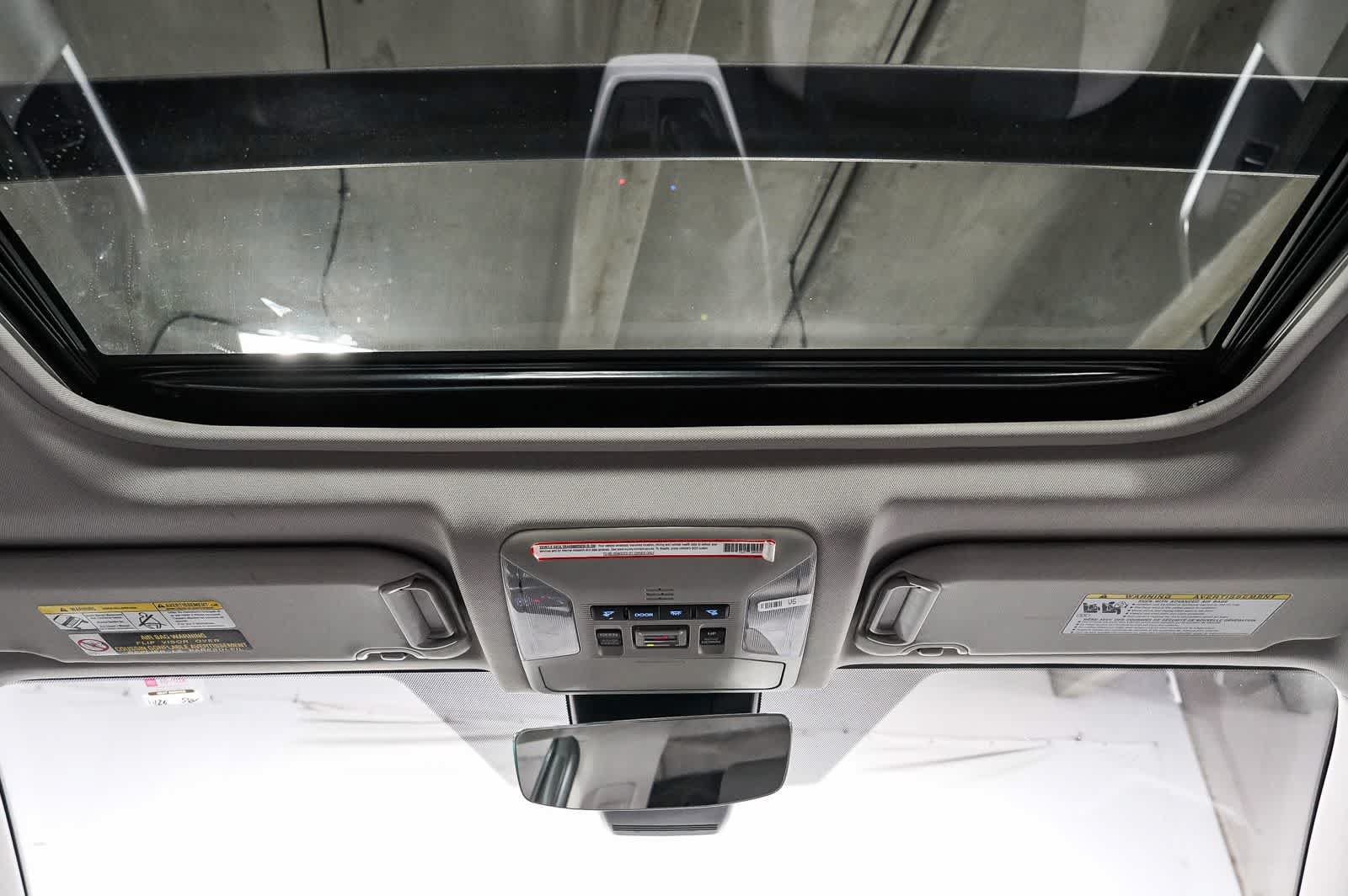 Certified 2022 Toyota RAV4 XLE w/ Convenience Package FWD image 17