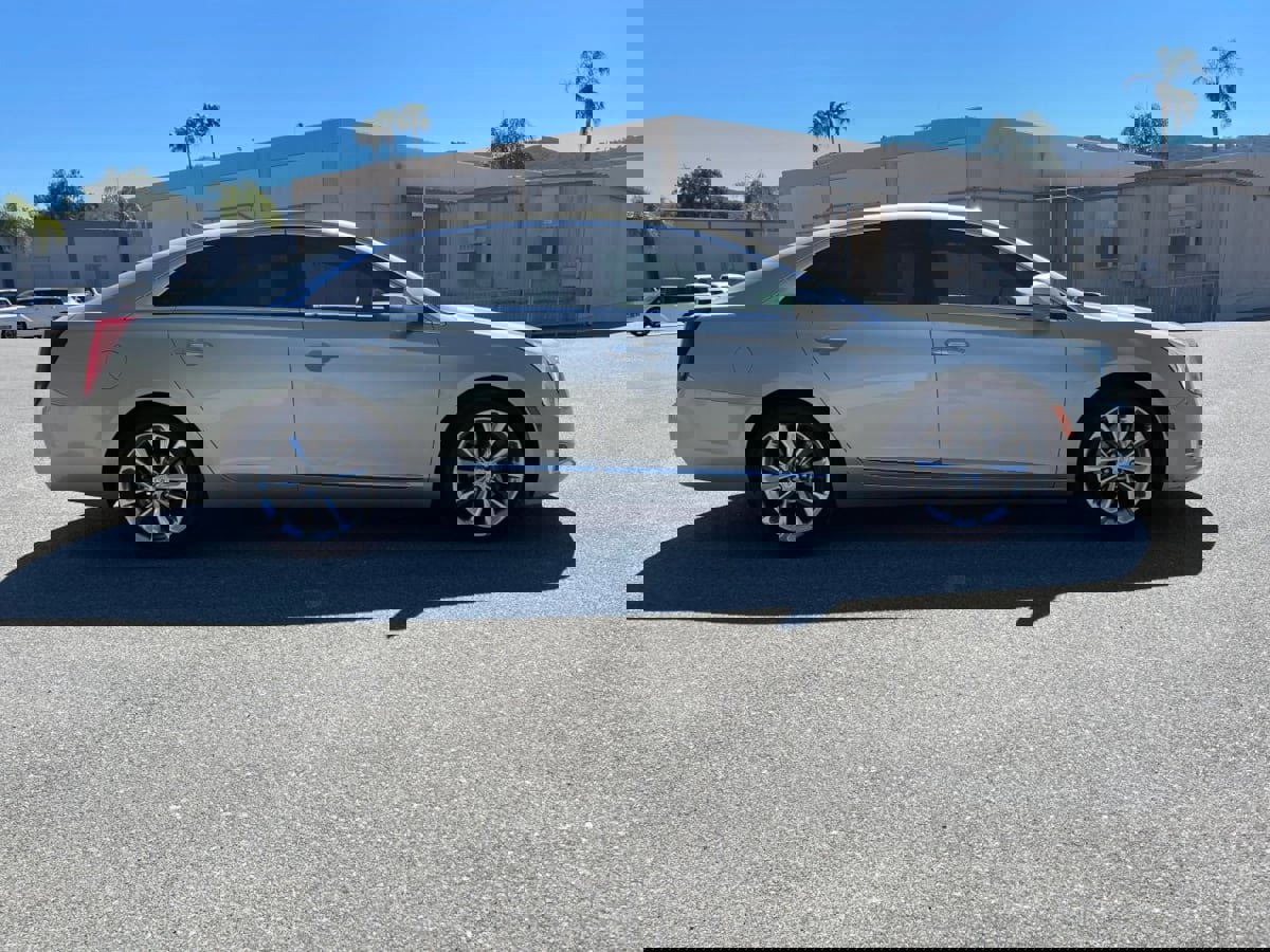 Used 2014 Cadillac XTS Luxury image 4