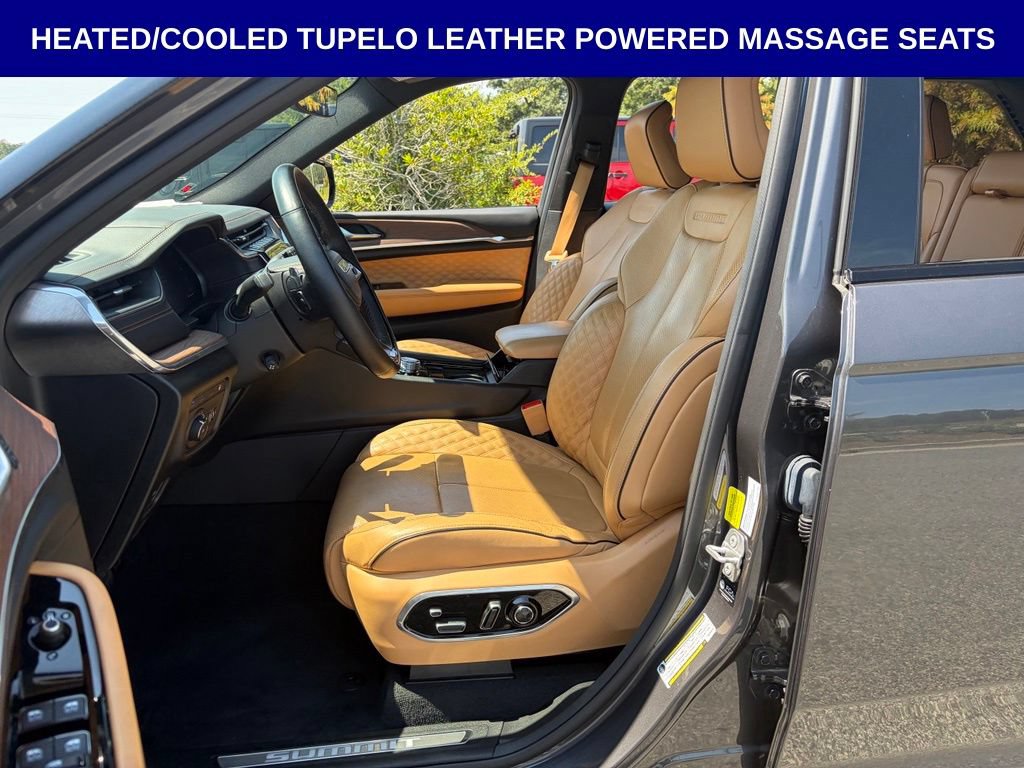 Used 2022 Jeep Grand Cherokee Summit AWD/4WD image 4