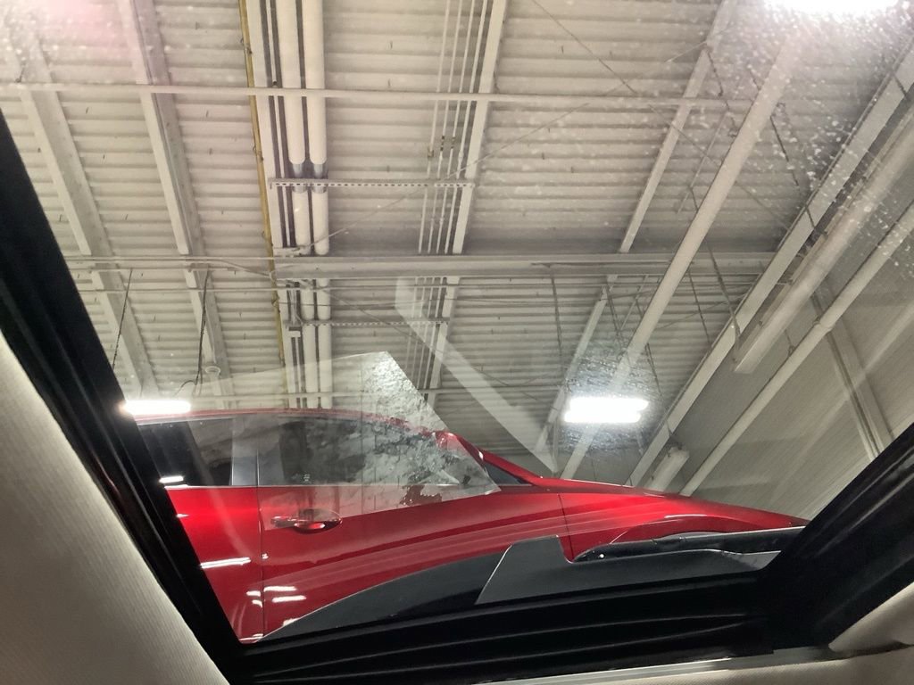 Used 2025 Subaru Outback Premium image 17