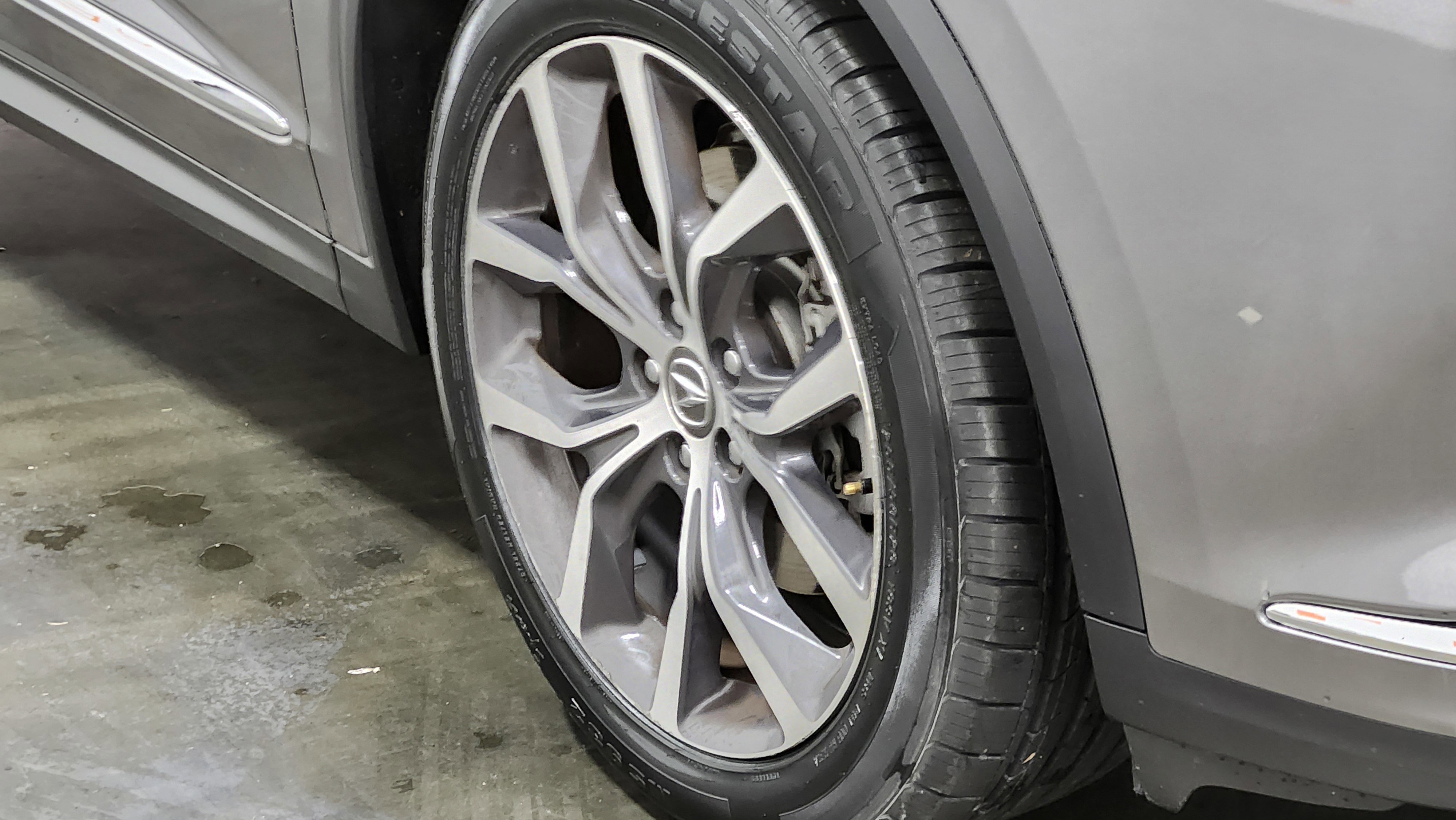 Used 2023 Acura MDX SH-AWD w/ Technology Package image 5