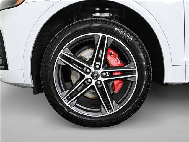 Certified 2025 Audi Q5 e Premium Plus w/ Premium Plus Package AWD/4WD image 25