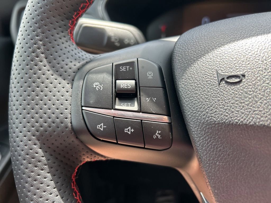 Used 2023 Ford Escape ST-Line w/ Tech Pack #1 AWD/4WD image 26
