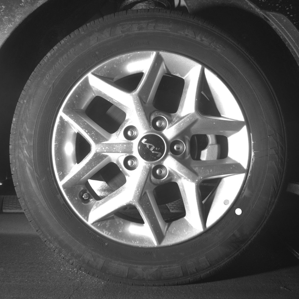 Used 2025 Kia Soul LX w/ LX Technology Package FWD image 13