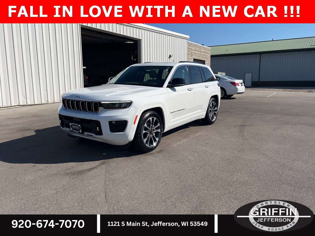 Used 2023 Jeep Grand Cherokee Overland image 2