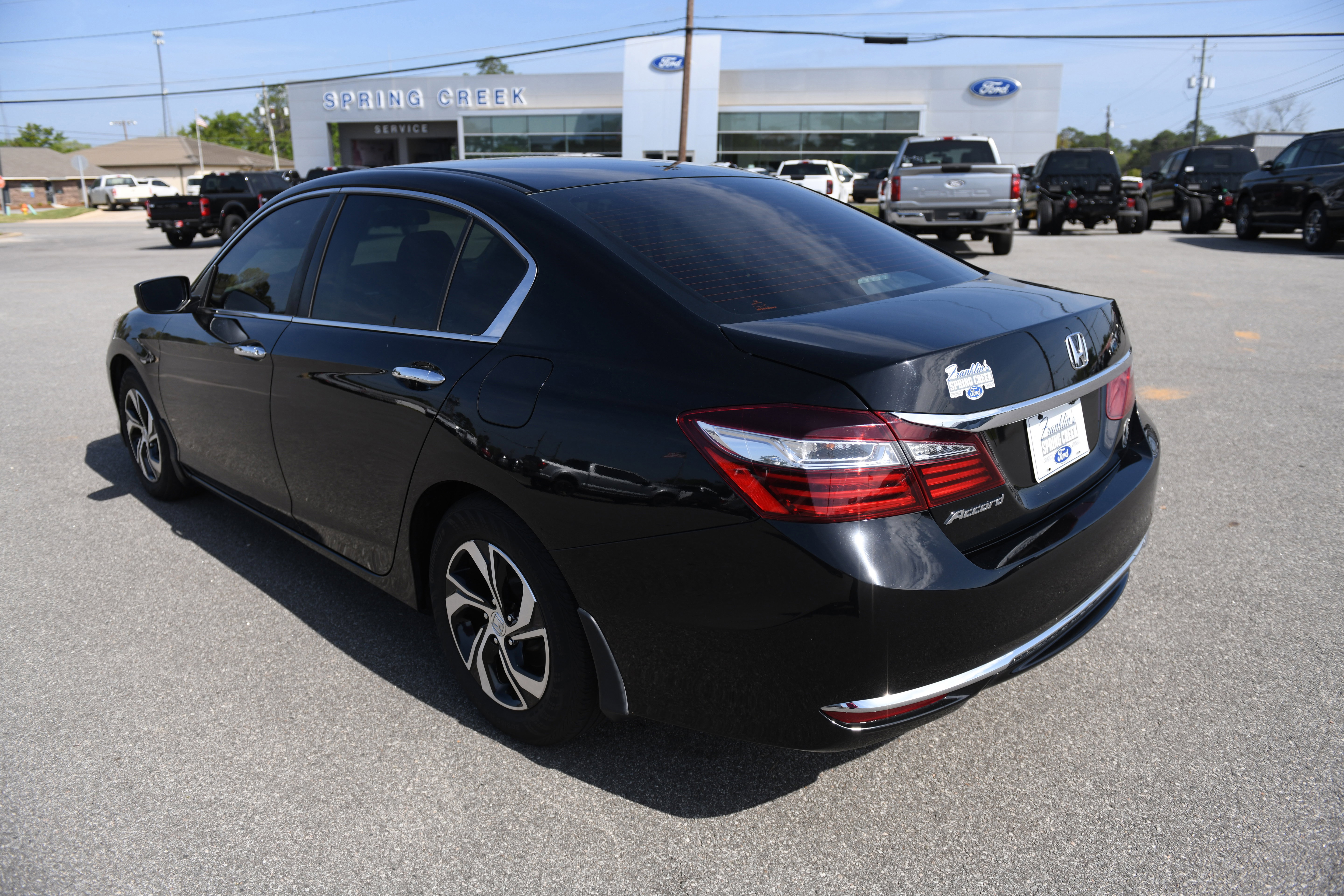 Used 2017 Honda Accord LX image 9