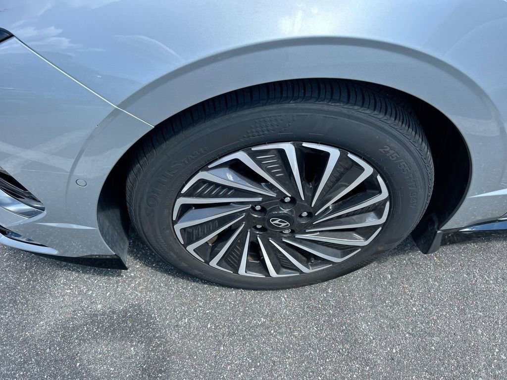 Used 2024 Hyundai Sonata Limited FWD image 5