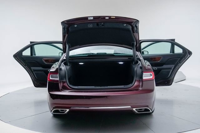 Used 2018 Lincoln Continental Select w/ Continental Climate Package FWD image 20