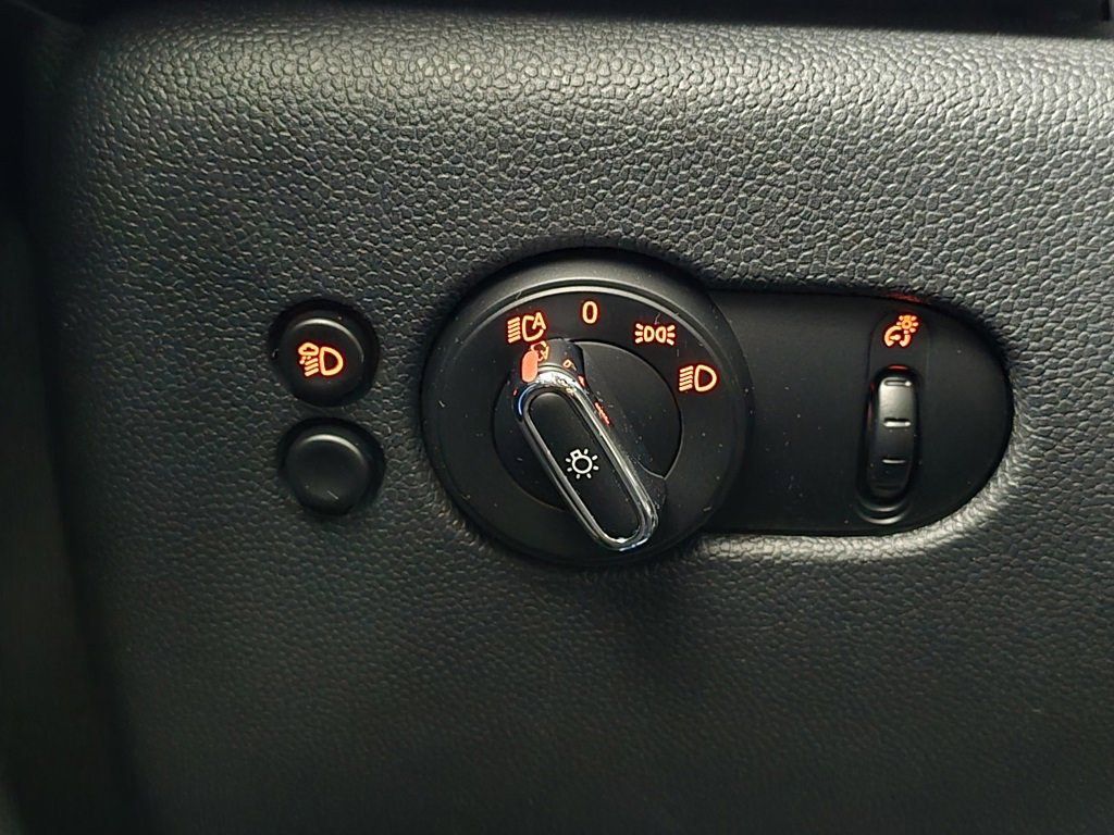 Certified 2023 MINI Cooper S image 30