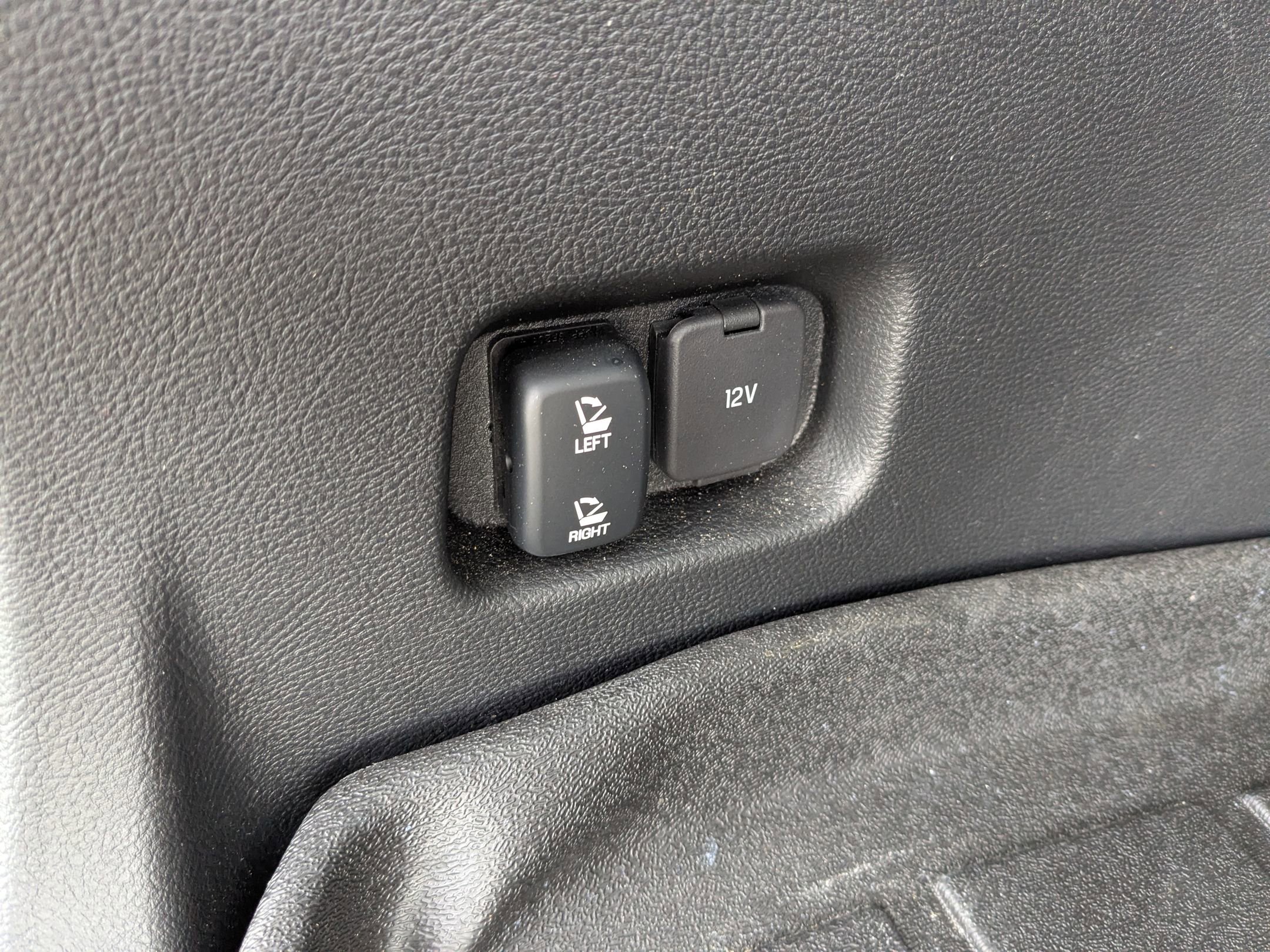 Used 2024 Ford Edge SEL w/ Convenience Package image 35