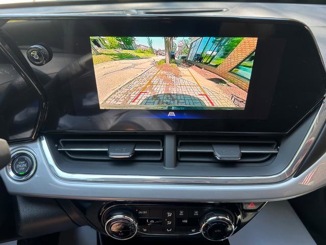 New 2025 Chevrolet Trax LT w/ Driver Confidence Package image 14